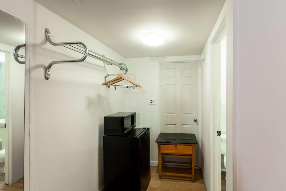 Flamingo Motel photo 9