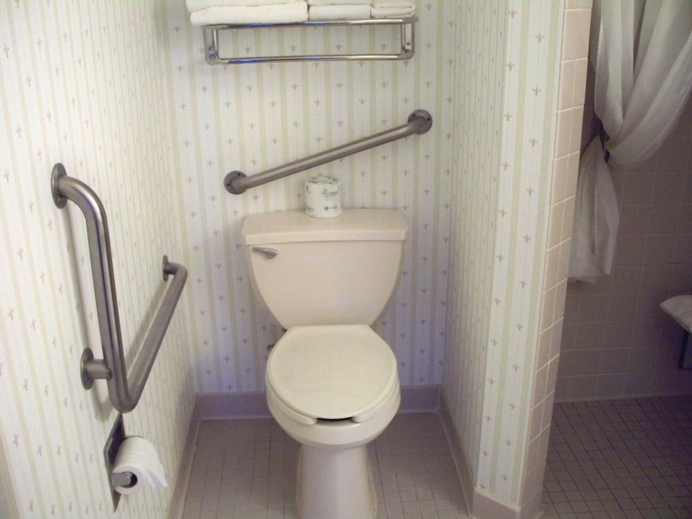 Country Inn Deerwood photo 38