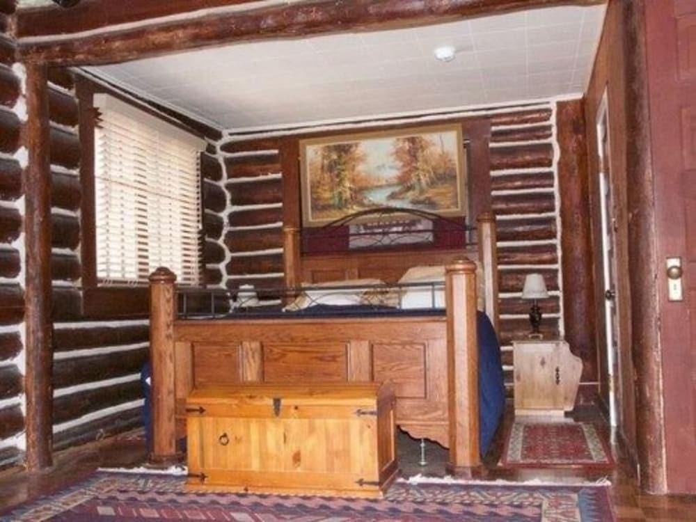 Black Forest Lodge photo 37