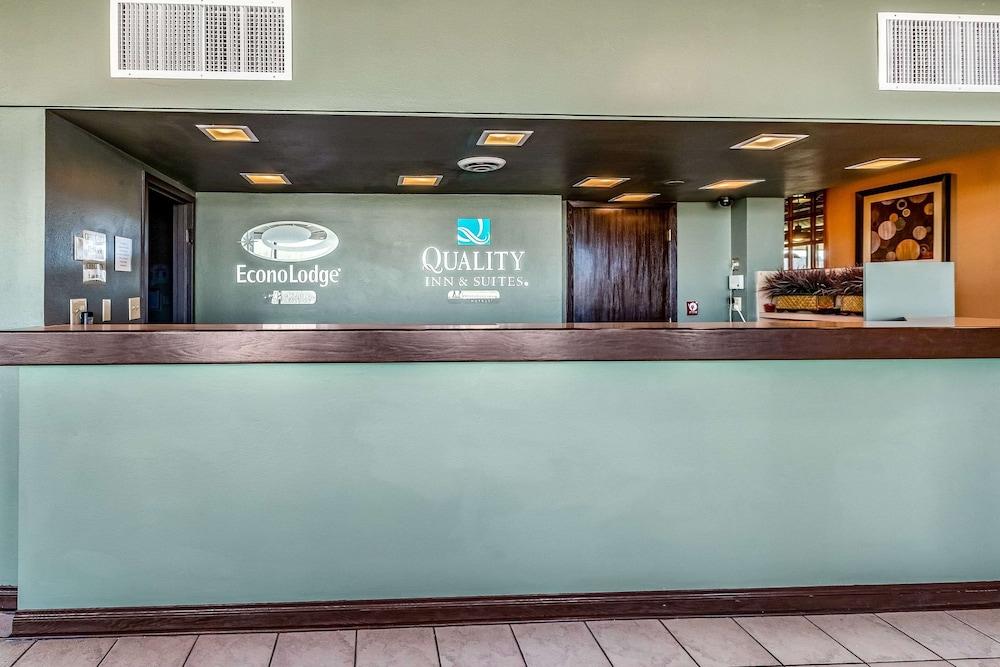Quality Inn & Suites Albert Lea photo 23