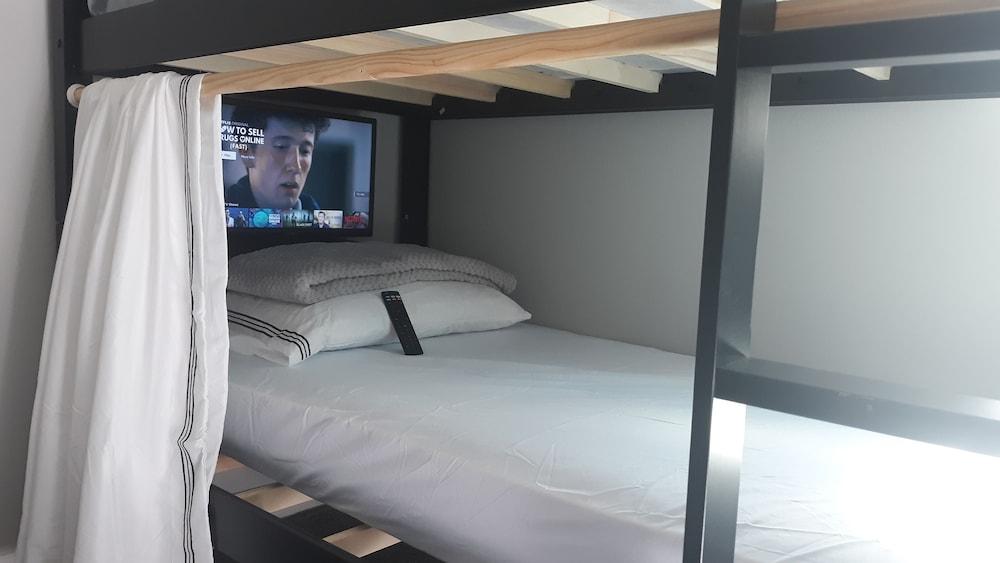 Luxury Stays - Hostel photo 25