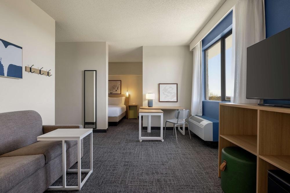 Spark by Hilton Germantown Washington DC North photo 25