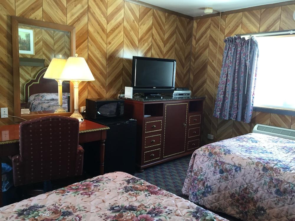 Sunset Motel photo 20