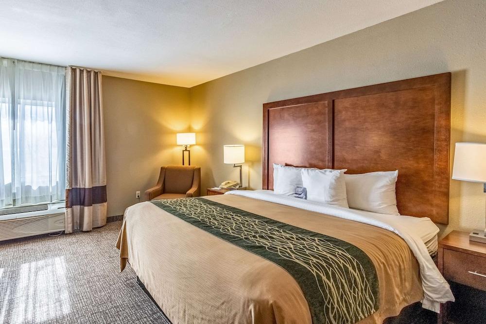 Comfort Inn Tucson Central photo 13