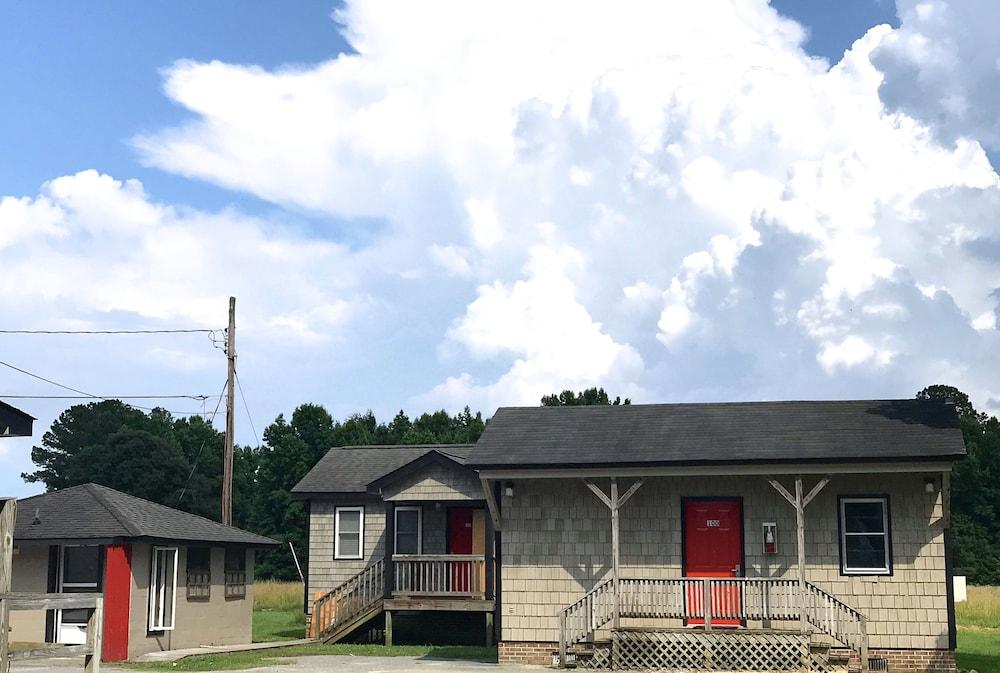 Whistling Pines - Daily & Extended Stay, Elizabeth City photo 26