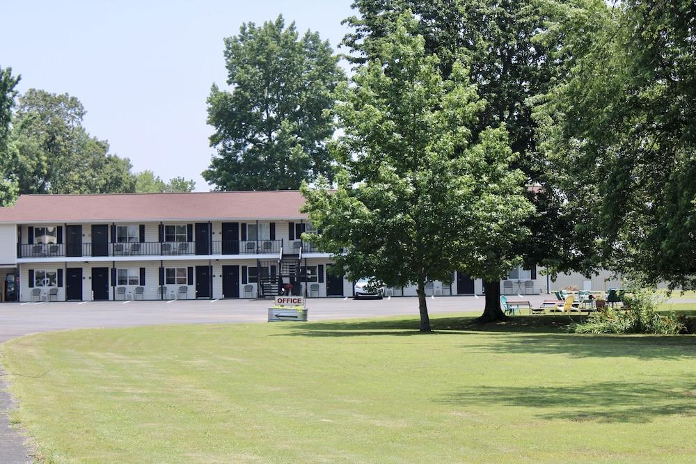 The Klassic Inn photo 1