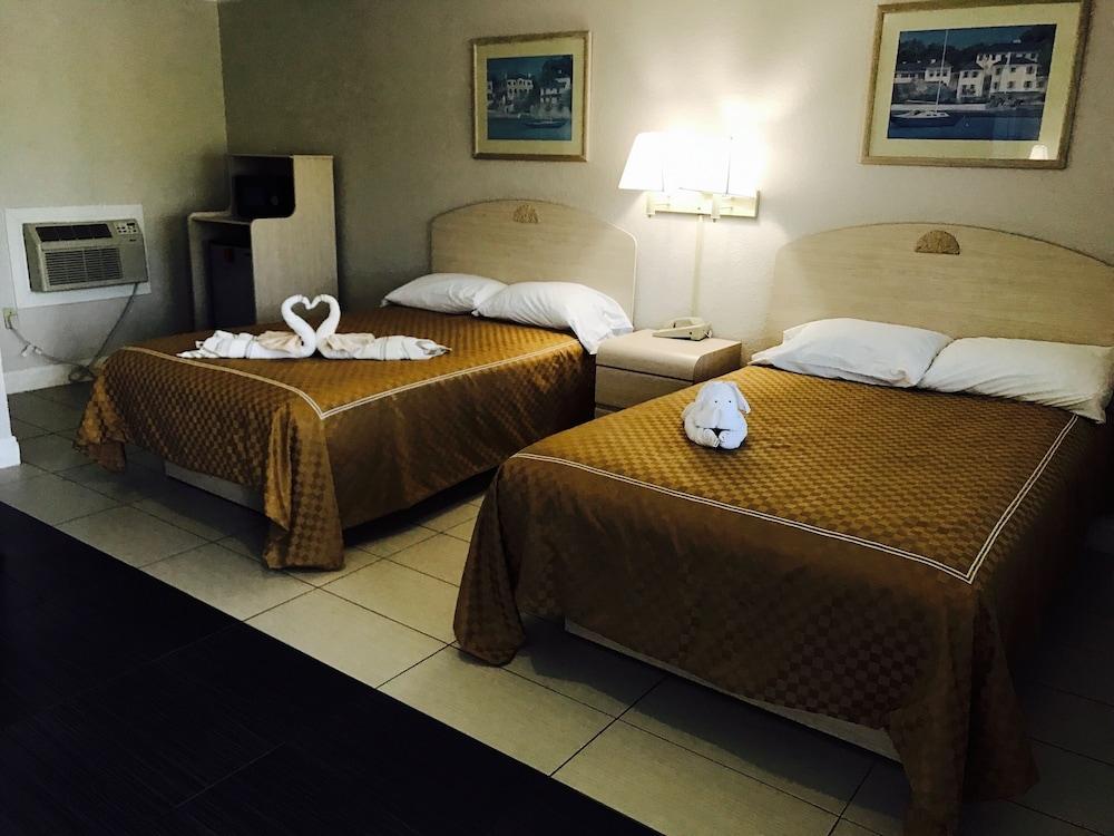 Apollo Inn Motel photo 33