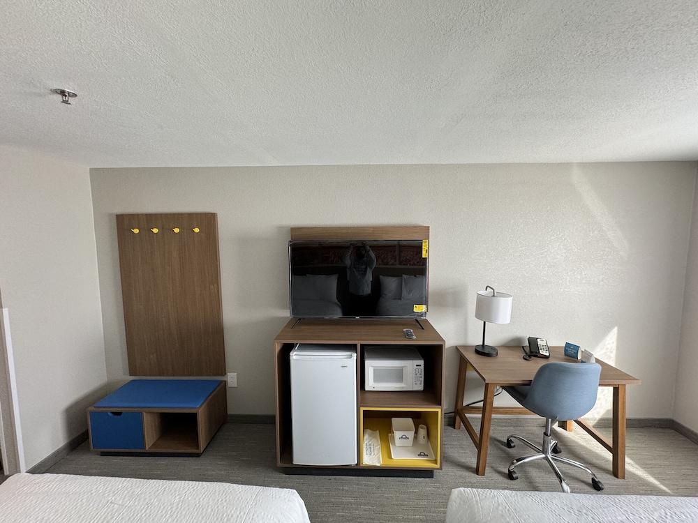 Days Inn by Wyndham Washington Court House photo 11