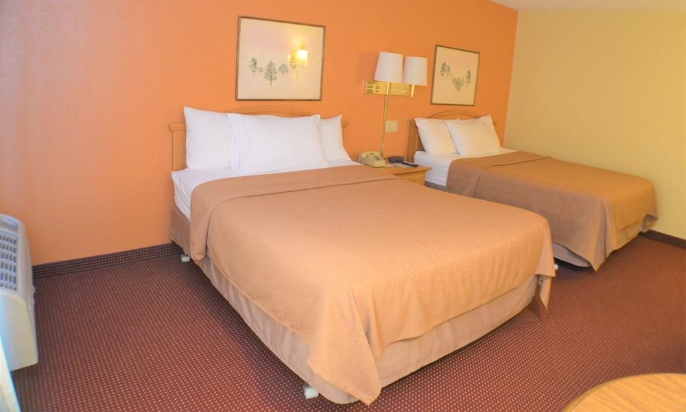 Old Towne Motel photo 13