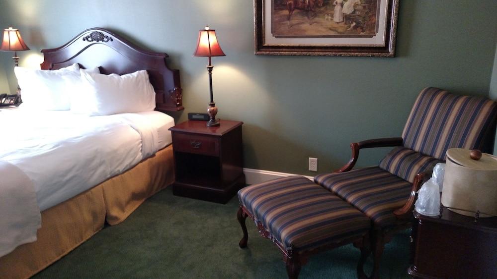 Ye Old English Inn photo 33