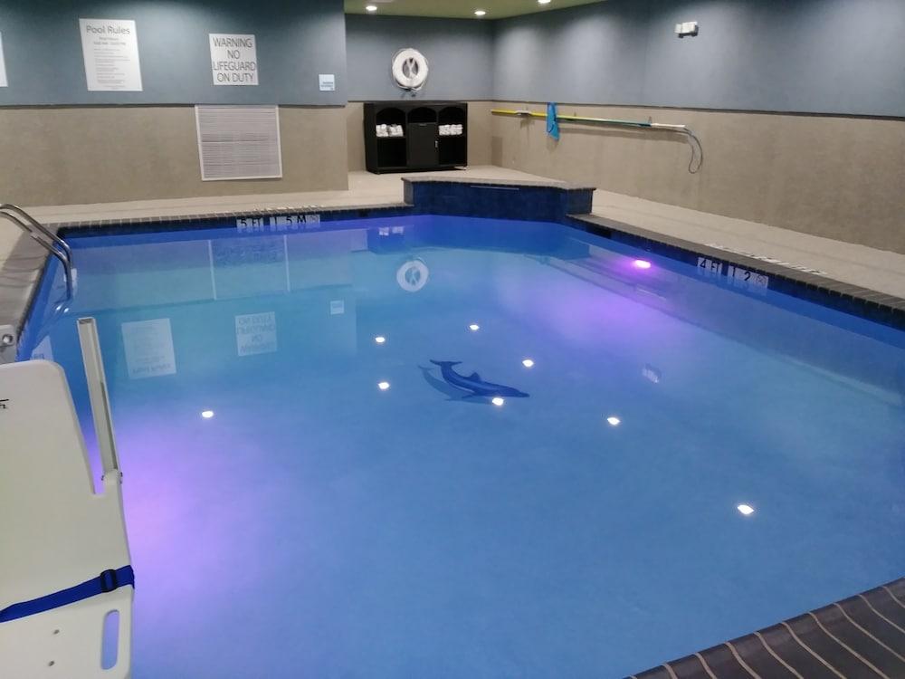 Holiday Inn Express & Suites Dallas Northeast - Arboretum by IHG photo 16