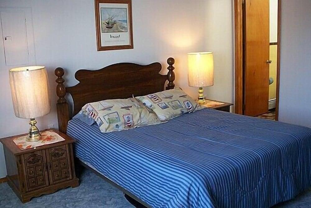 Aquarius Arms Motel photo 10