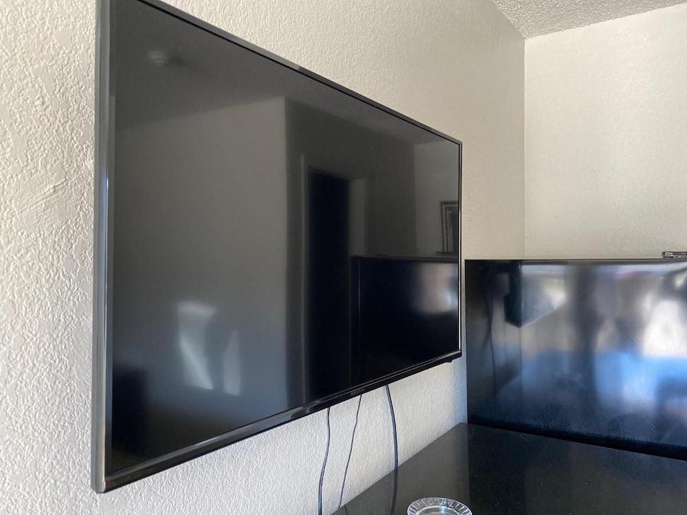 Jupiter Inn photo 12