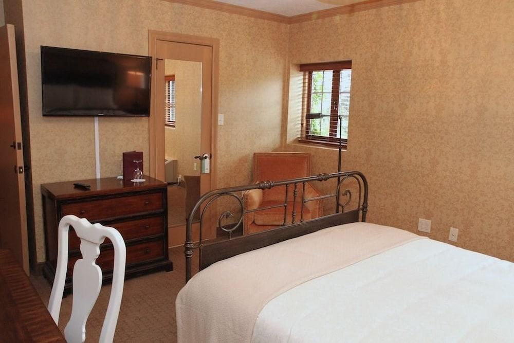 The Beaumont Inn photo 13