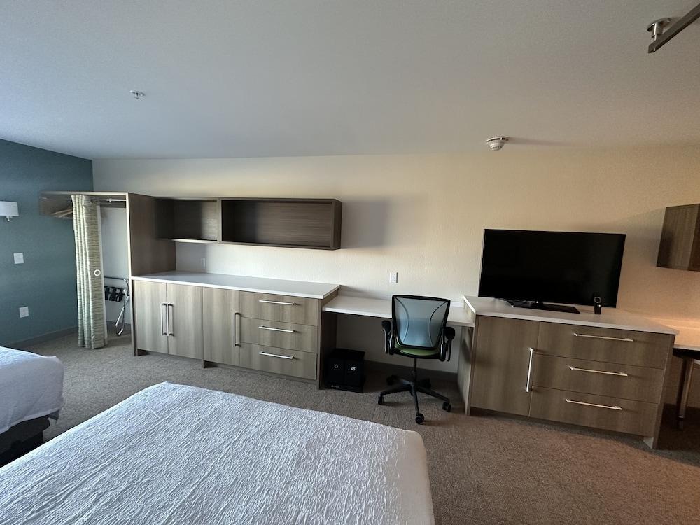 Home2 Suites By Hilton Racine photo 4