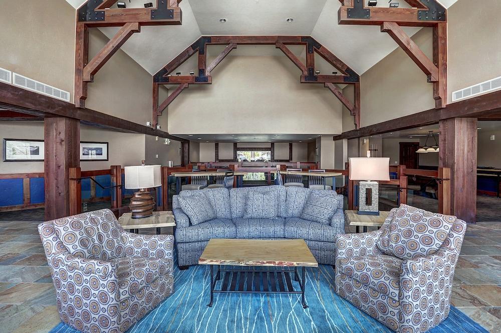 Crystal Peak Lodge, A Vail Resorts Property photo 7
