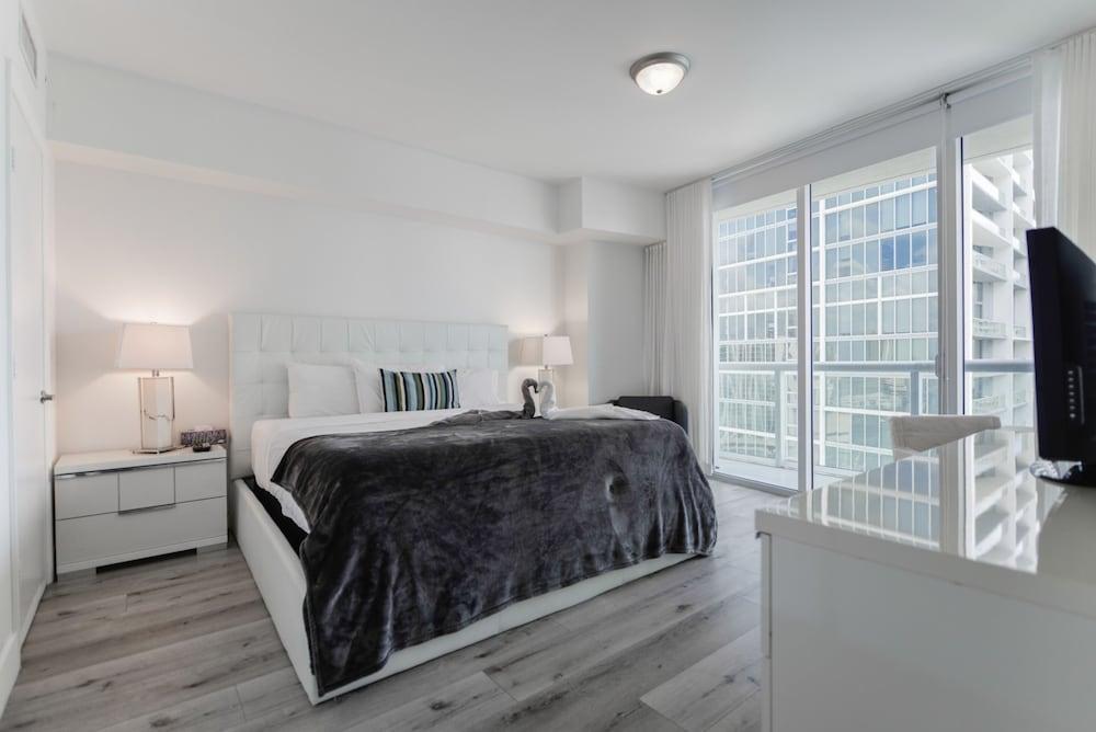 Icon Residences photo 30