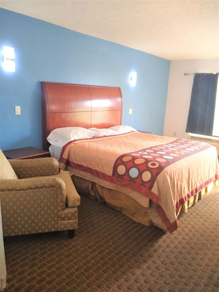 Relax Inn photo 8