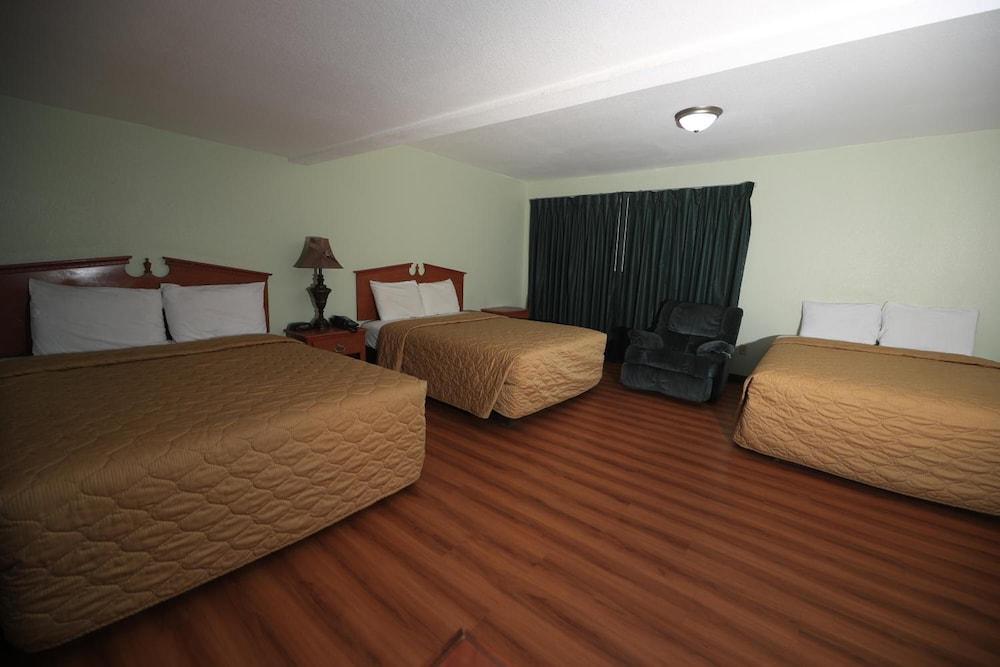 Texas Inn photo 21