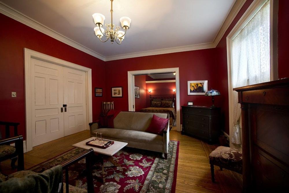 The Peter Herdic Inn photo 21