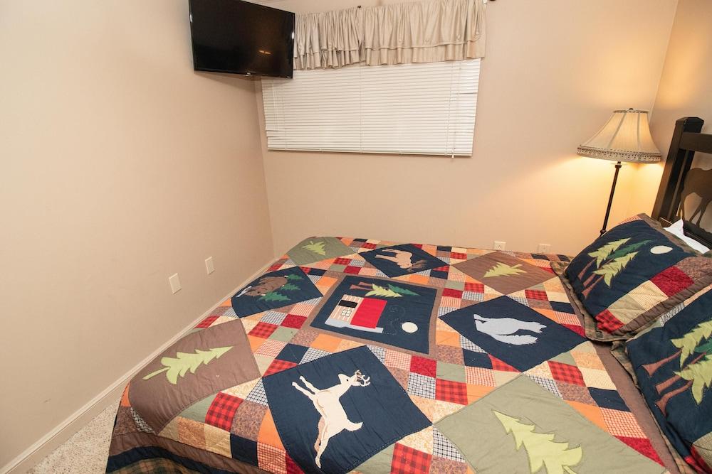 Mountaintop Condos photo 17