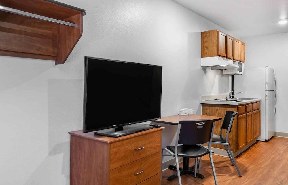 Extended Stay America Select Suites - Laredo photo 6