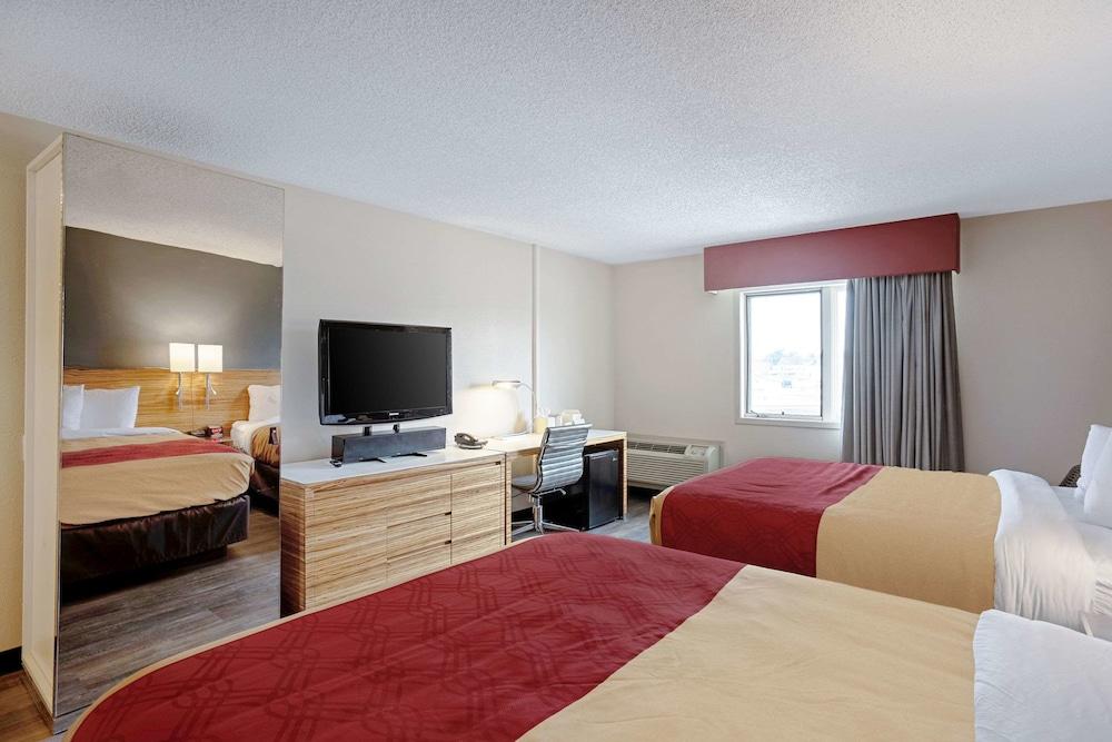 Quality Inn Frontier at U.S. Hwy 30 photo 6