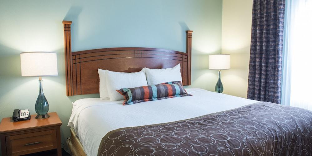 Staybridge Suites Fargo by IHG photo 6