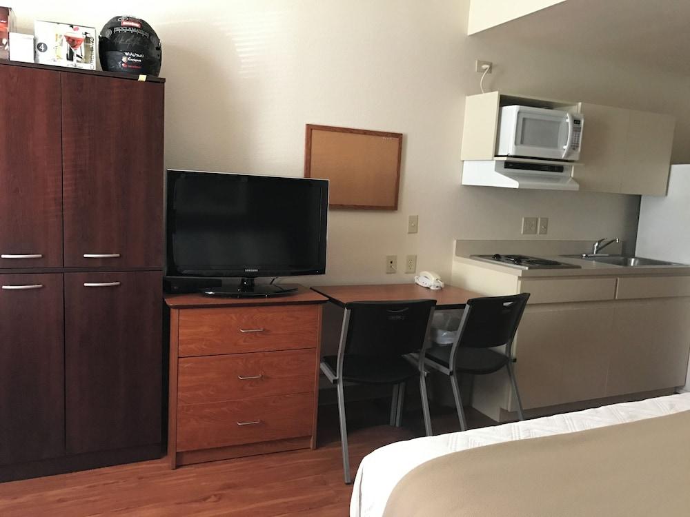 BEST STUDIO INN photo 3