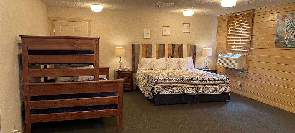 Paddle Wheel Inn photo 54