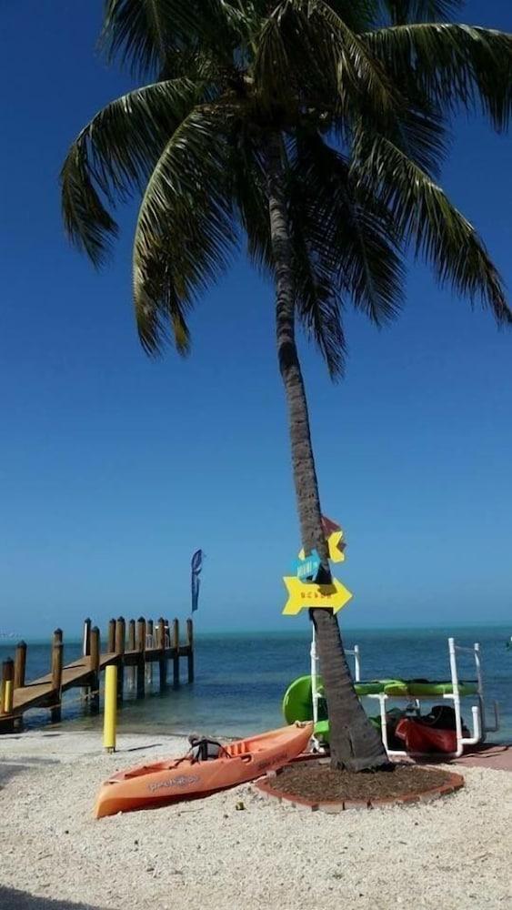 Edgewater Lodge photo 94