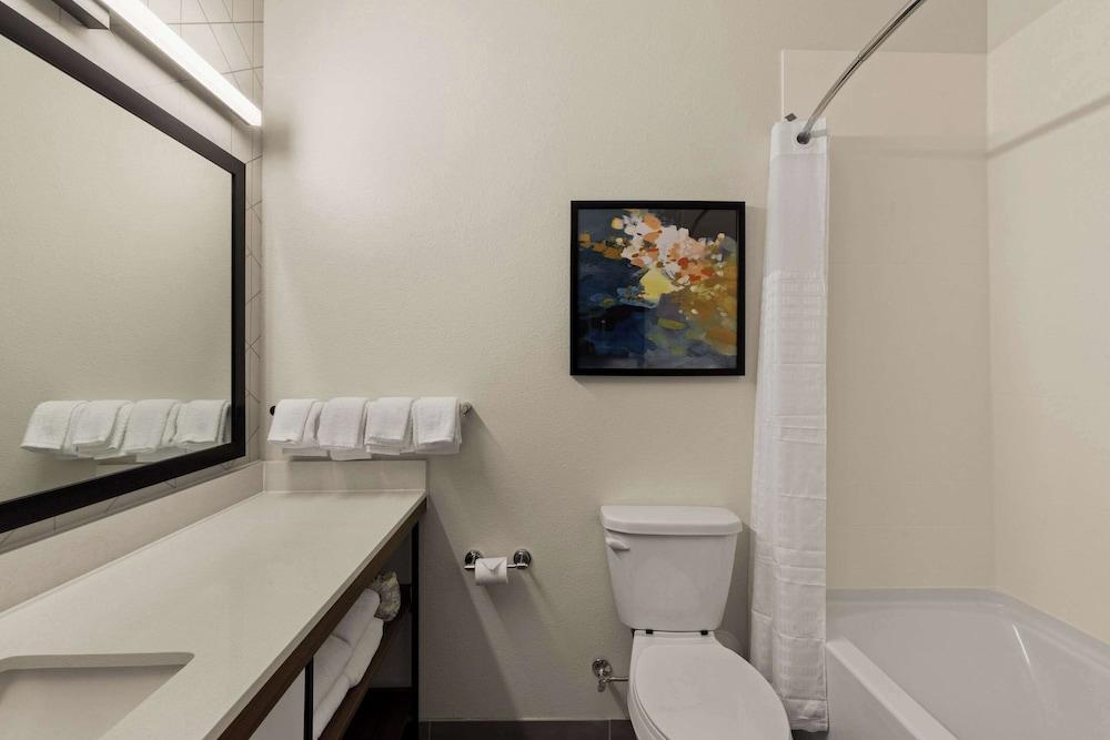 Everhome Suites Waco photo 8