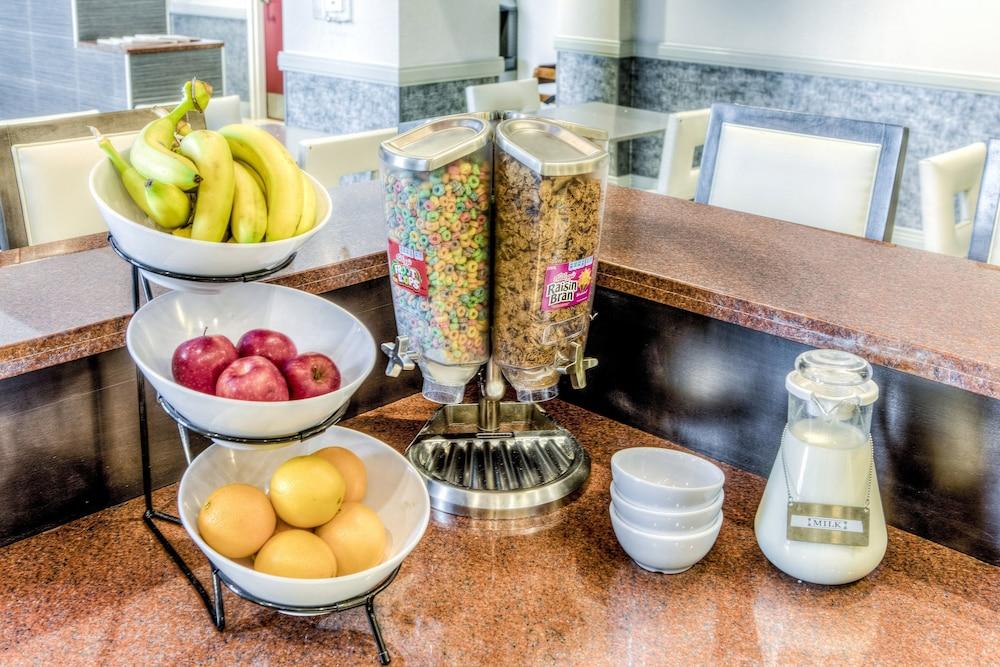Staybridge Suites Columbus Univ Area - OSU by IHG photo 61