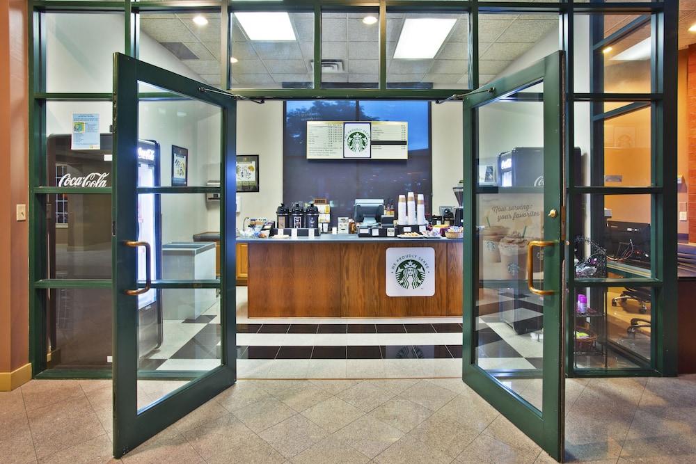 Holiday Inn Manitowoc by IHG photo 34