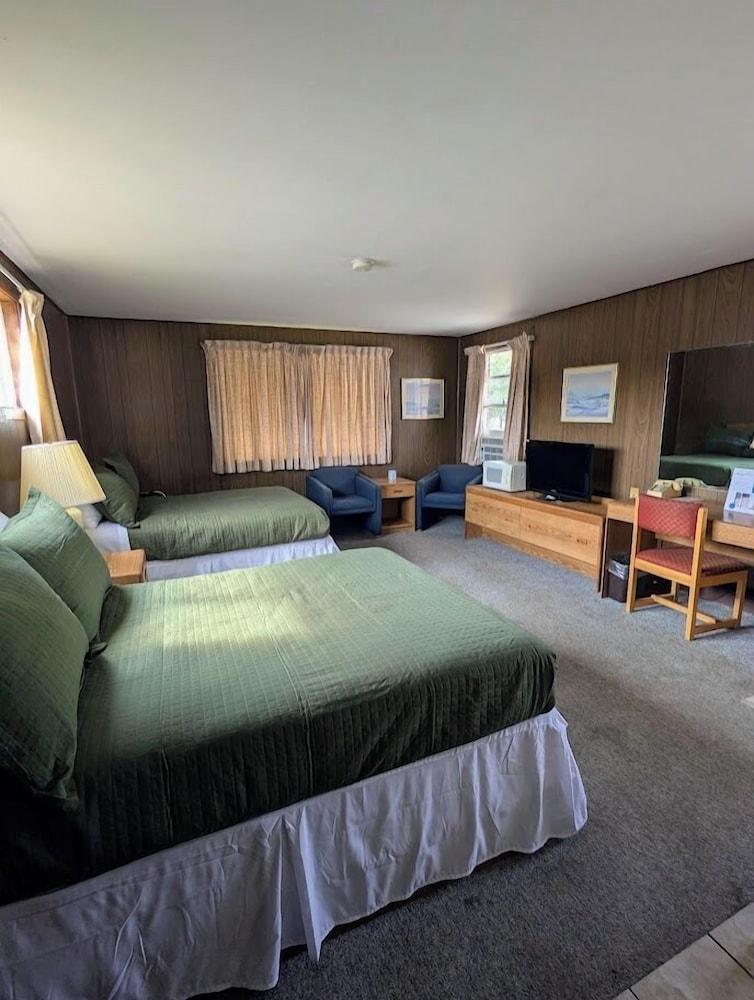 Cool City Motel photo 26