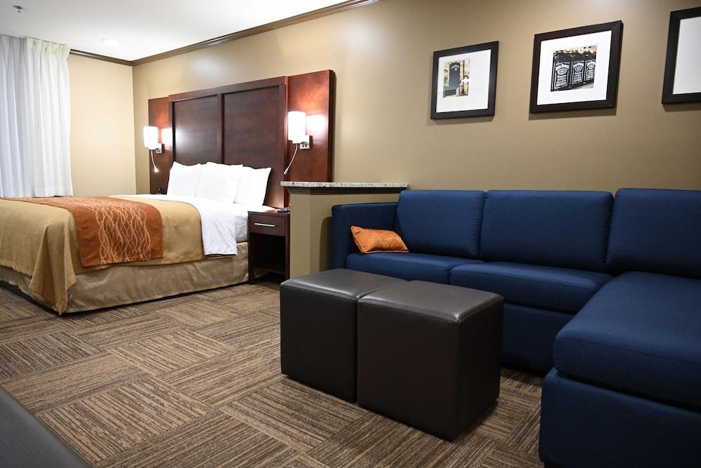 Giles Hotel Inn & Suites photo 21