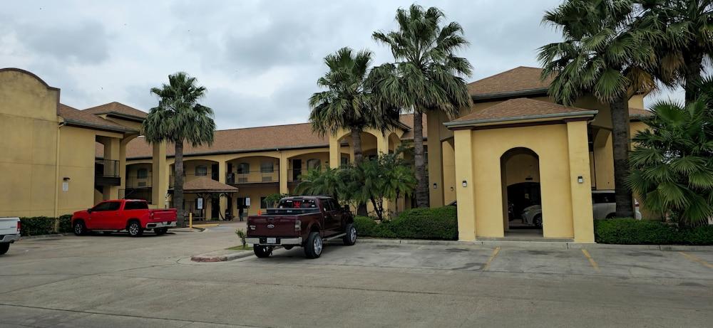 Texas Inn and Suites RGV photo 82