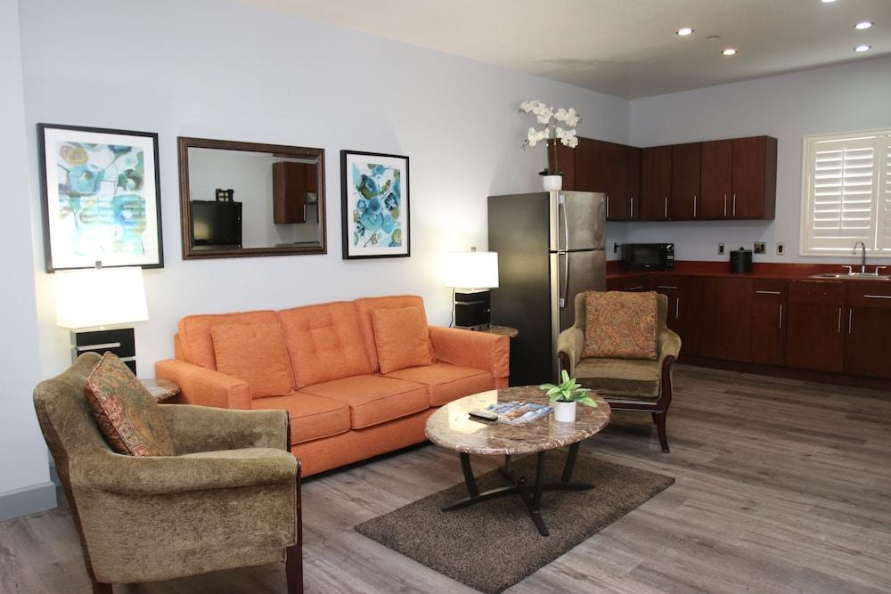 BLVD Hotel and Studios Universal-Hollywood, an Ascend Collection Hotel photo 55