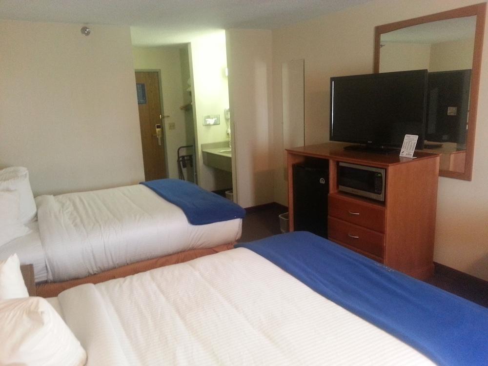 New Victorian Inn and Suites photo 5