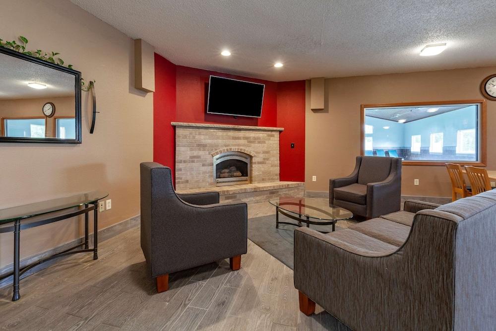 Quality Inn Redgranite photo 3