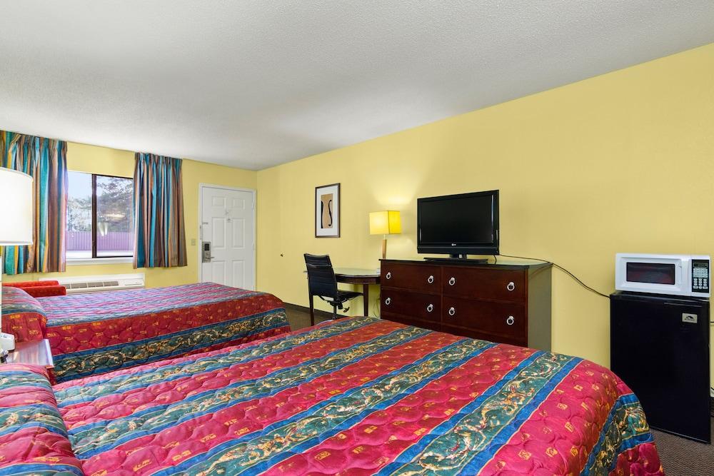 Budget Host Inn by Hotel O Portland near I-65 photo 7