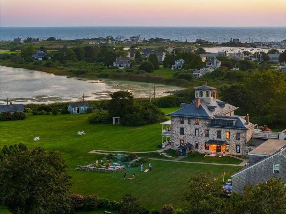 Stone House Inn photo 1