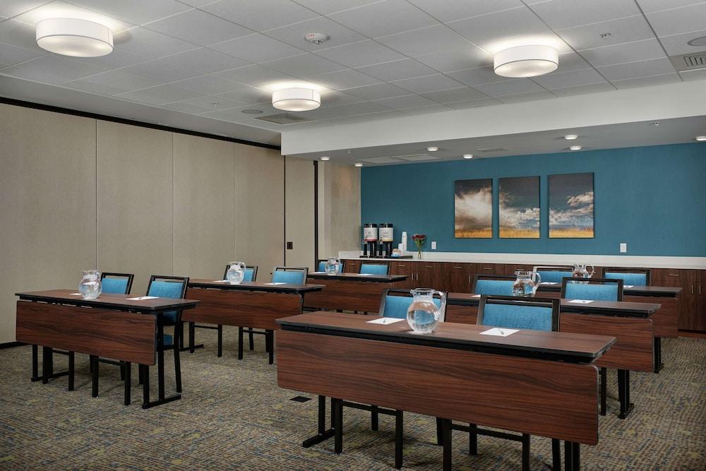 Hampton Inn by Hilton Burley photo 28