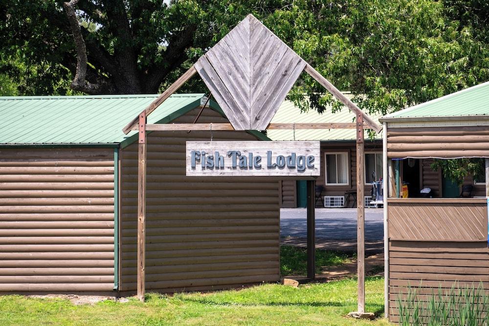 Fishtale Lodge photo 1