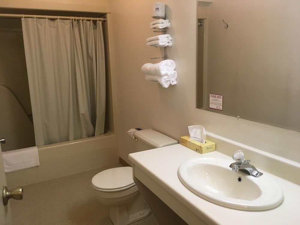 Value Host Motor Inn photo 28