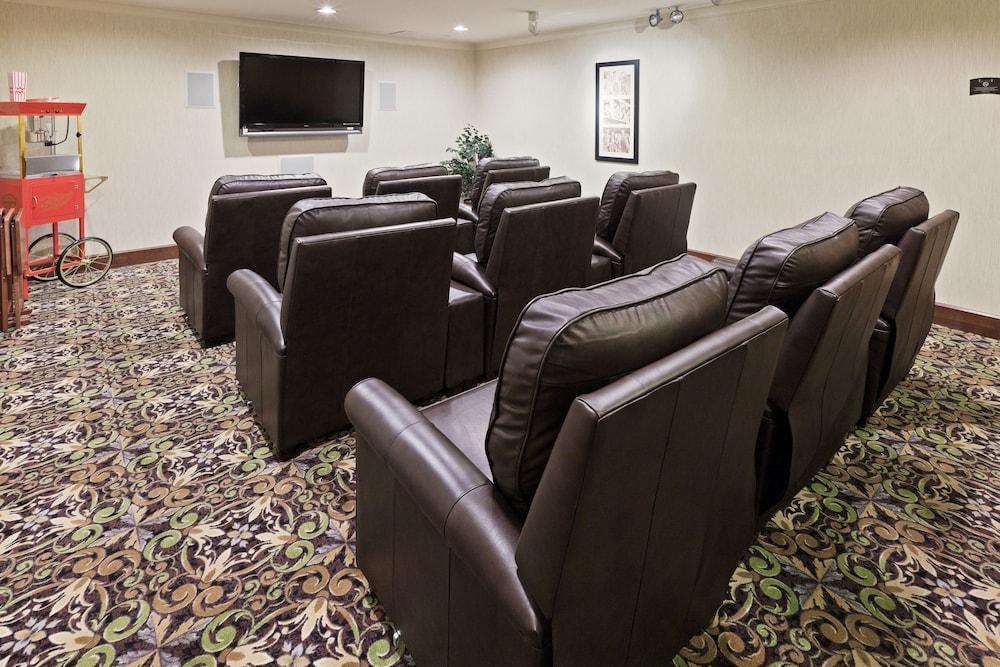 Staybridge Suites Wichita by IHG photo 25