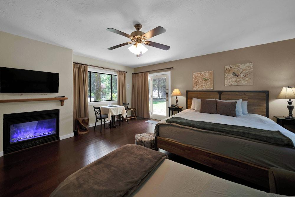 The Inn at Shasta Lake photo 57