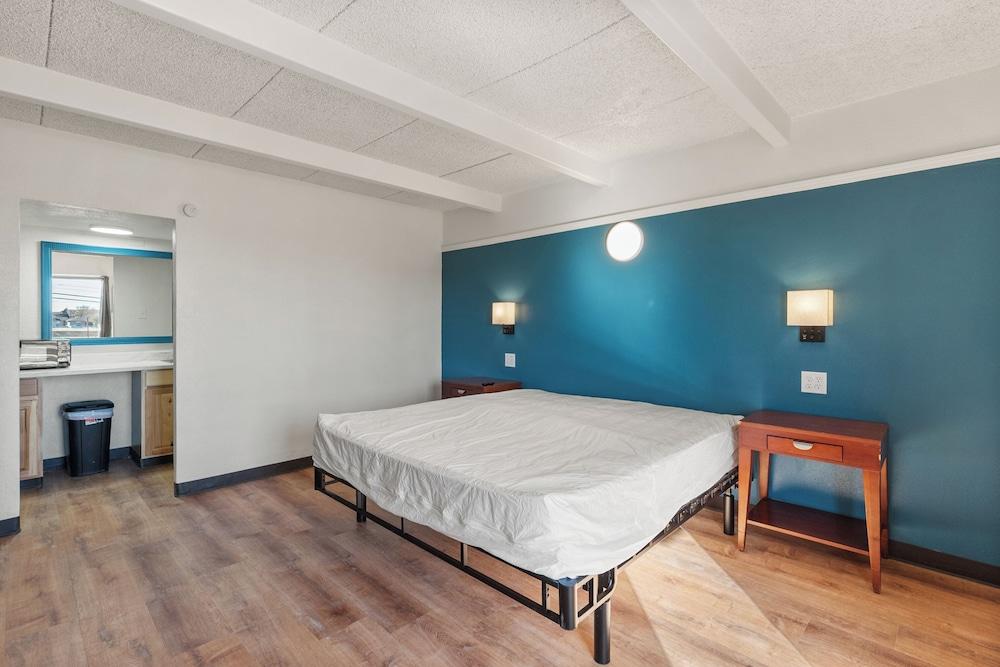 Southern Springs Extended Stay photo 2