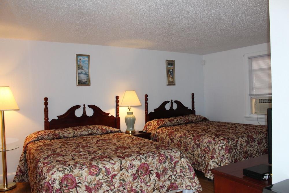 Oceanside Motel photo 18