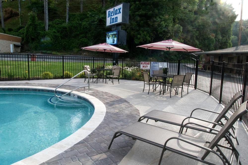 Relax Inn photo 20